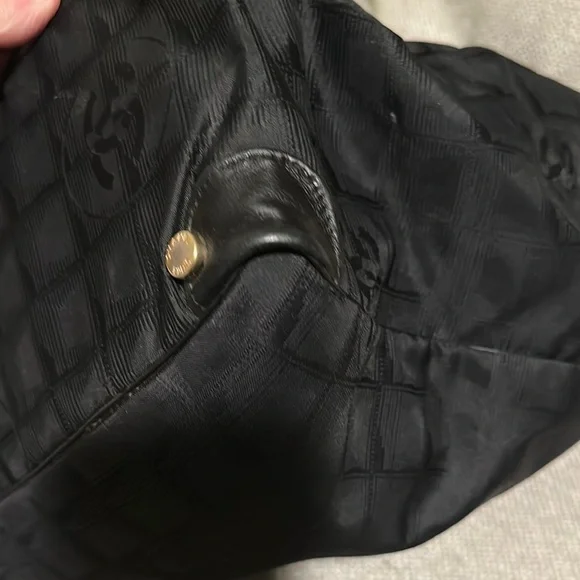 CHANEL Black Quilted Logo Travel Line Y2K Tote Bag - Picture 13 of 16